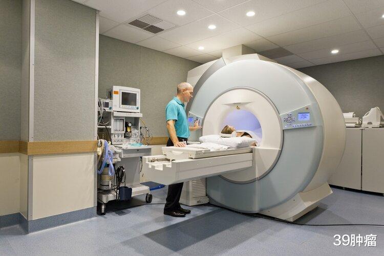 做一次CT，对人体的伤害有多大？多少次会致癌？一次性告诉你真相